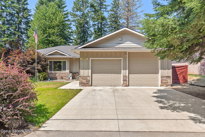 Property Photo:  11537 N Trafalgar St  ID 83835 