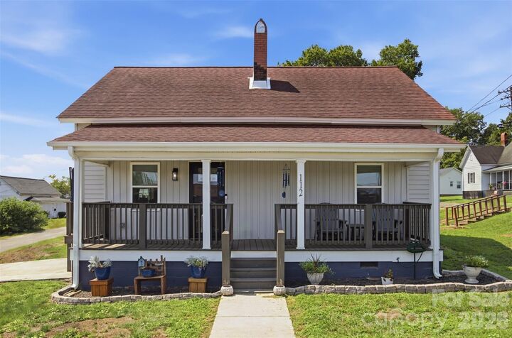 Property Photo:  112 Pine Street  NC 28152 