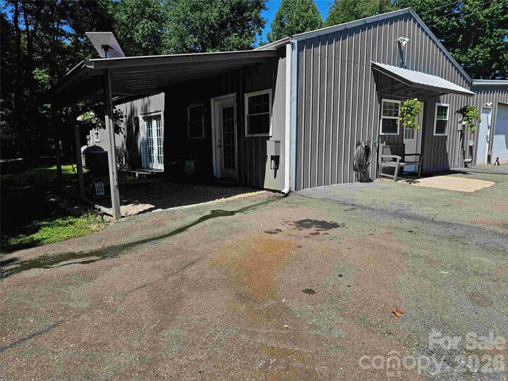 Property Photo: 669 Old Lowgap Road NC 27030