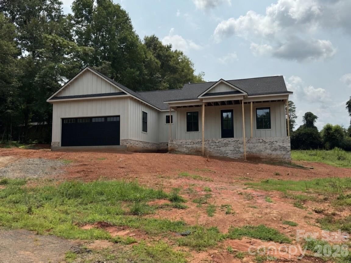Property Photo:  2555 Polo Lane  NC 28650 
