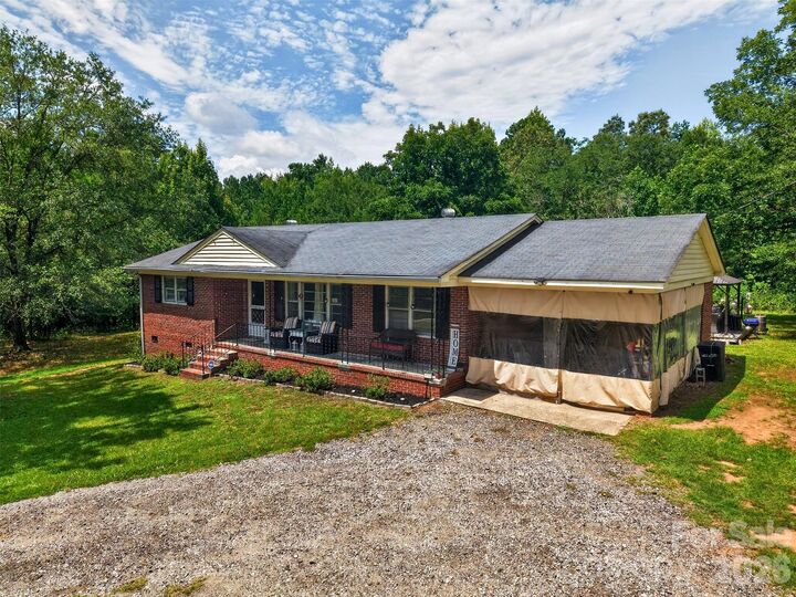 Property Photo: 3116 Pilgrim Road SC 29706