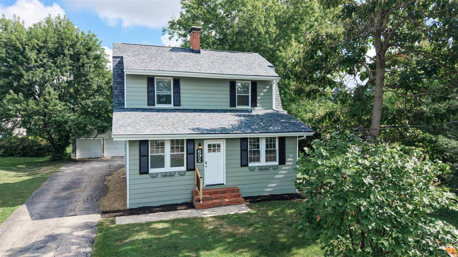 Property Photo:  692 W Kemper Road  OH 45246 