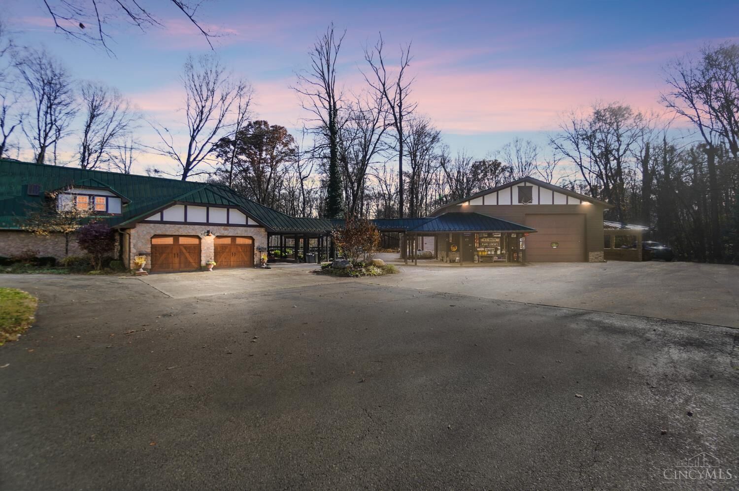 Property Photo: 1065 W Spring Valley Paintersville OH 45370