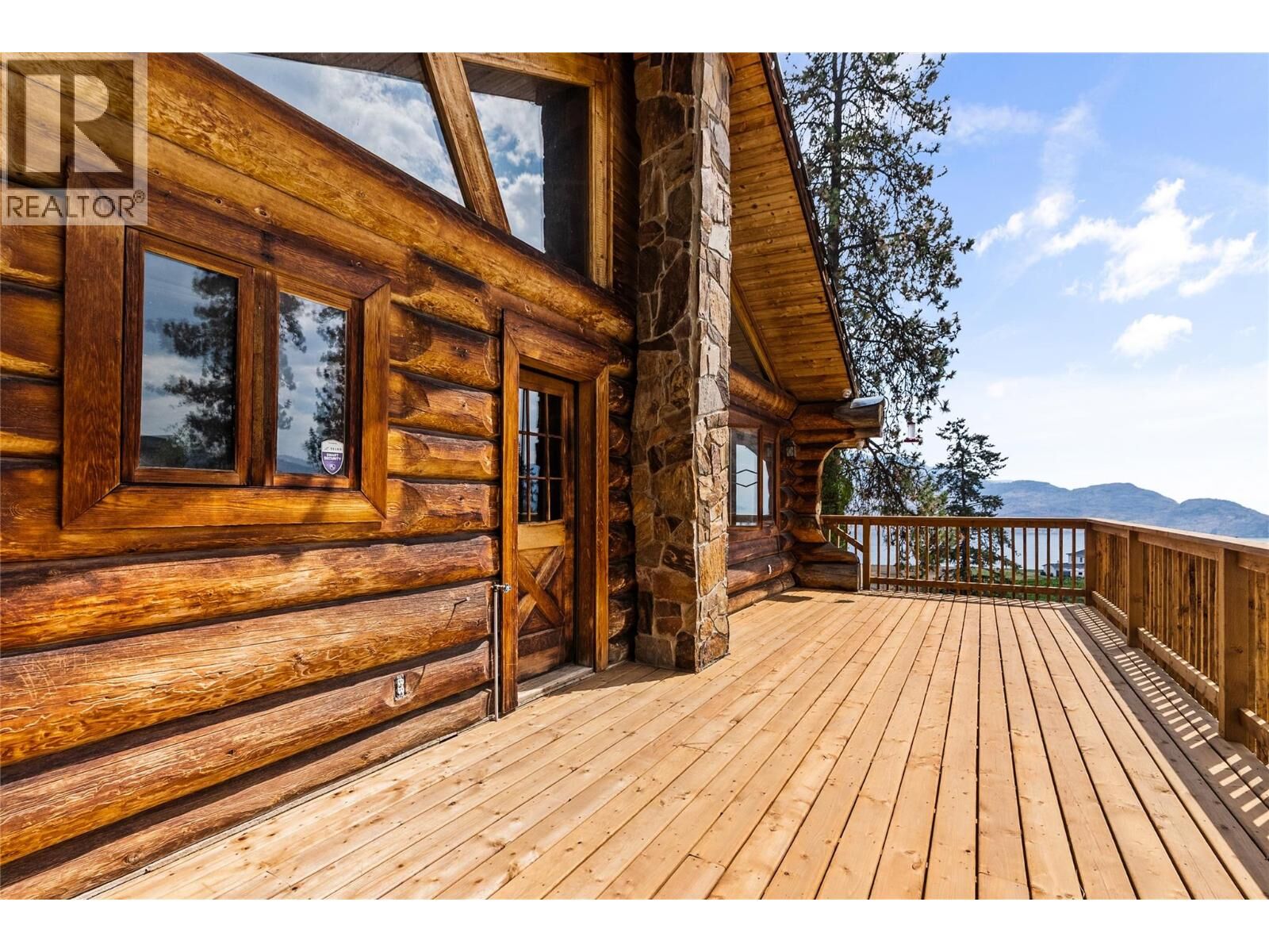 Property Photo: 5876 Victoria Street BC V0H 1X4