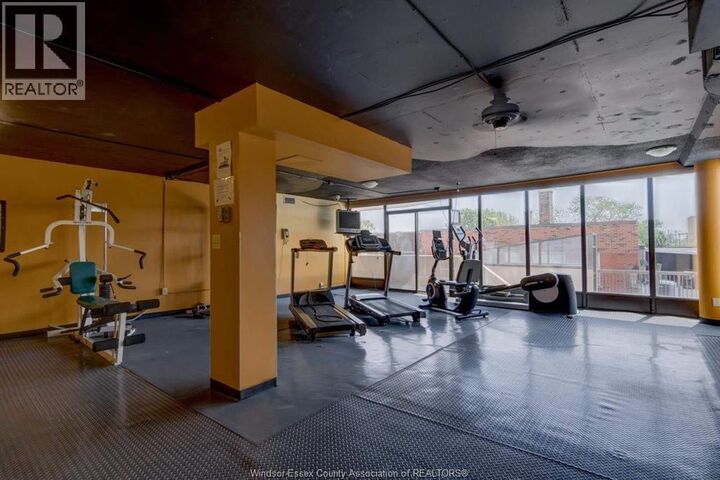 Property Photo:  515 Riverside Drive 403  ON N9A 7C3 