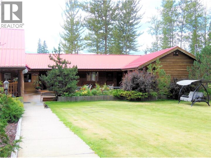 Photo de la propriété:  5177 Clearwater Valley Road  BC V0E 1N1 