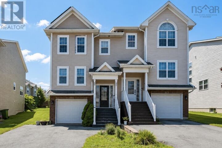 72 Fleetview Drive — photo 1