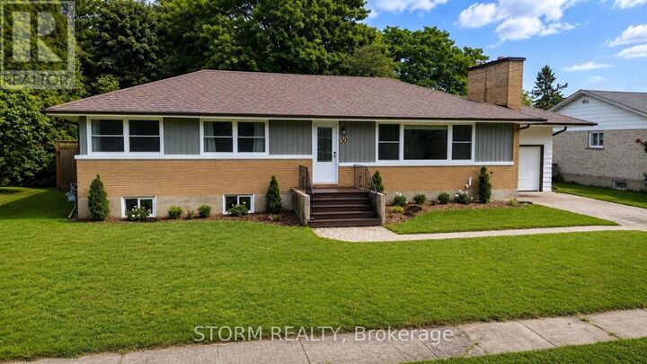 Property Photo:  50 Santa Cruz Drive  ON K0C 1M0 