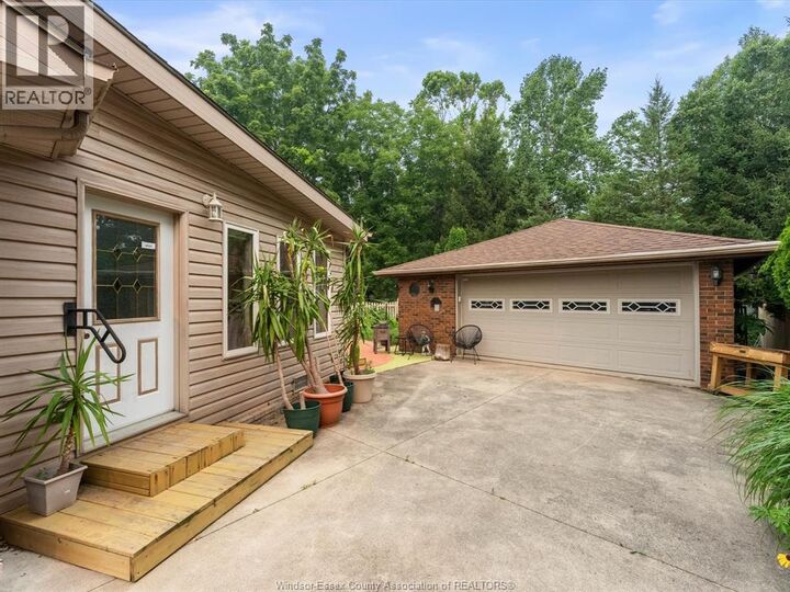 Property Photo: 5564 Baldwin Avenue ON N8T 1L8