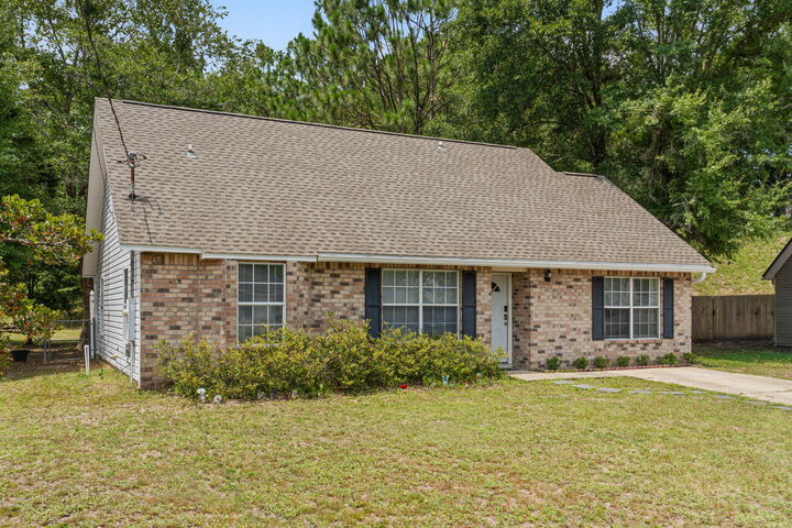 Property Photo:  127 Oak Terrace Drive  FL 32539 