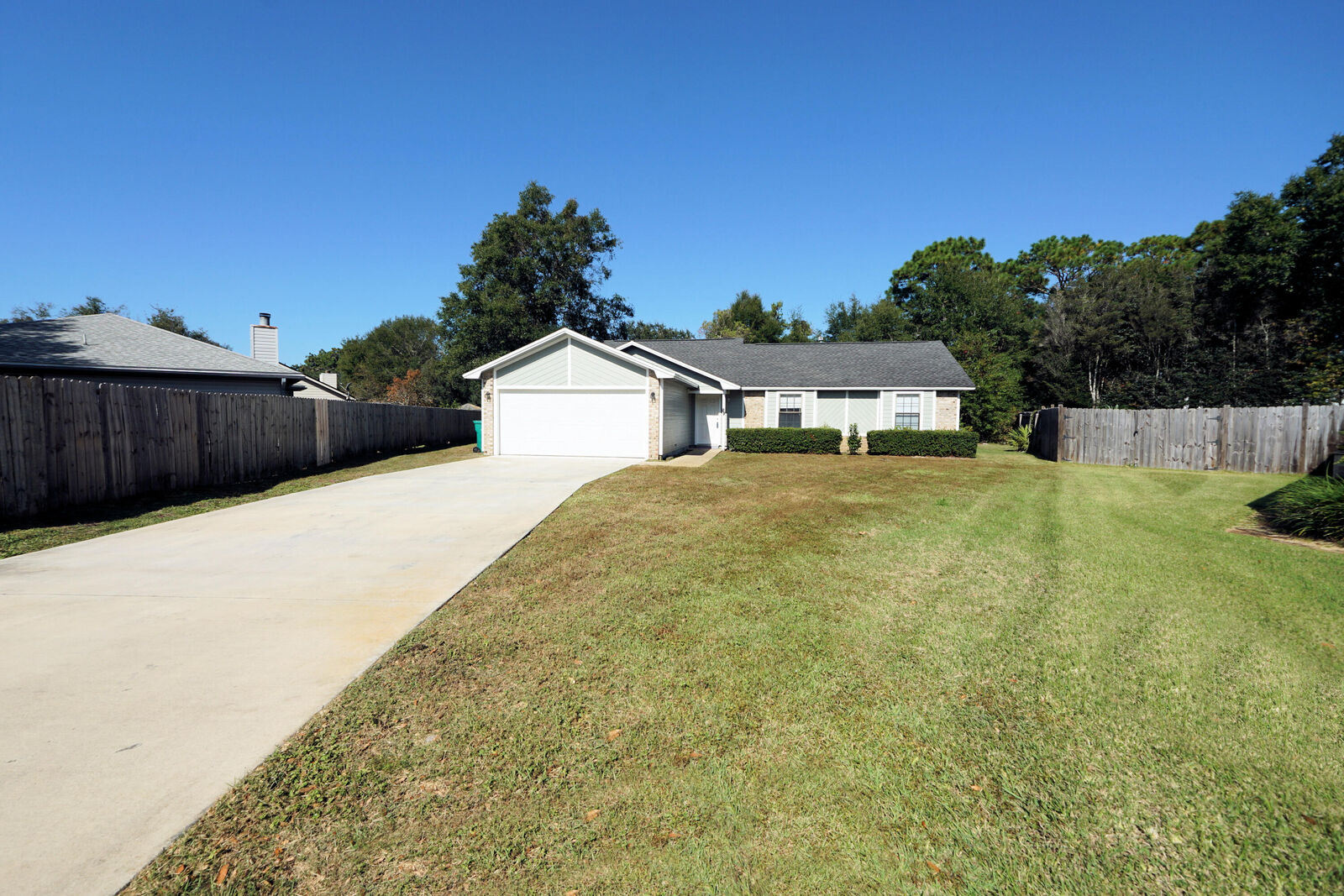 Property Photo:  128 Meadow Woods Lane  FL 32578 