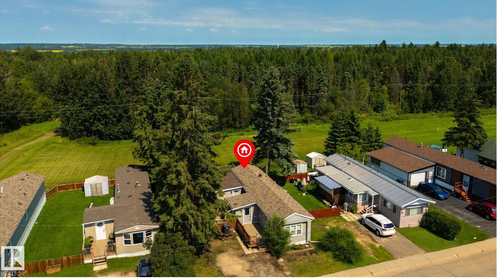 Property Photo: 305 Calahoo Road 35 AB T7X 3K5
