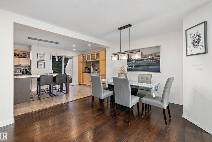 Property Photo:  1295 Carter Crest Road NW 20  AB T6R 2N6 