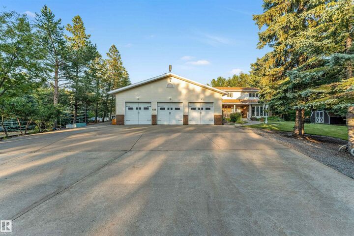 Property Photo: 23109 Twp Road 514 458 AB T8B 1K9