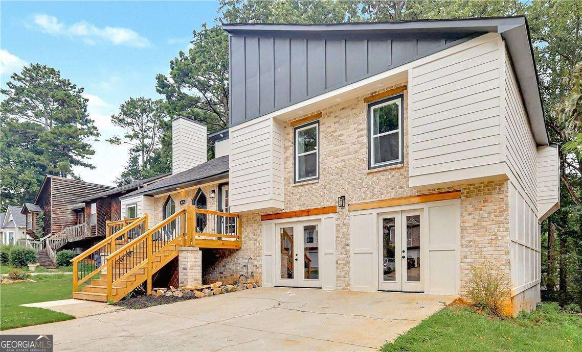 Property Photo: 1415 Brookcrest Street GA 30044