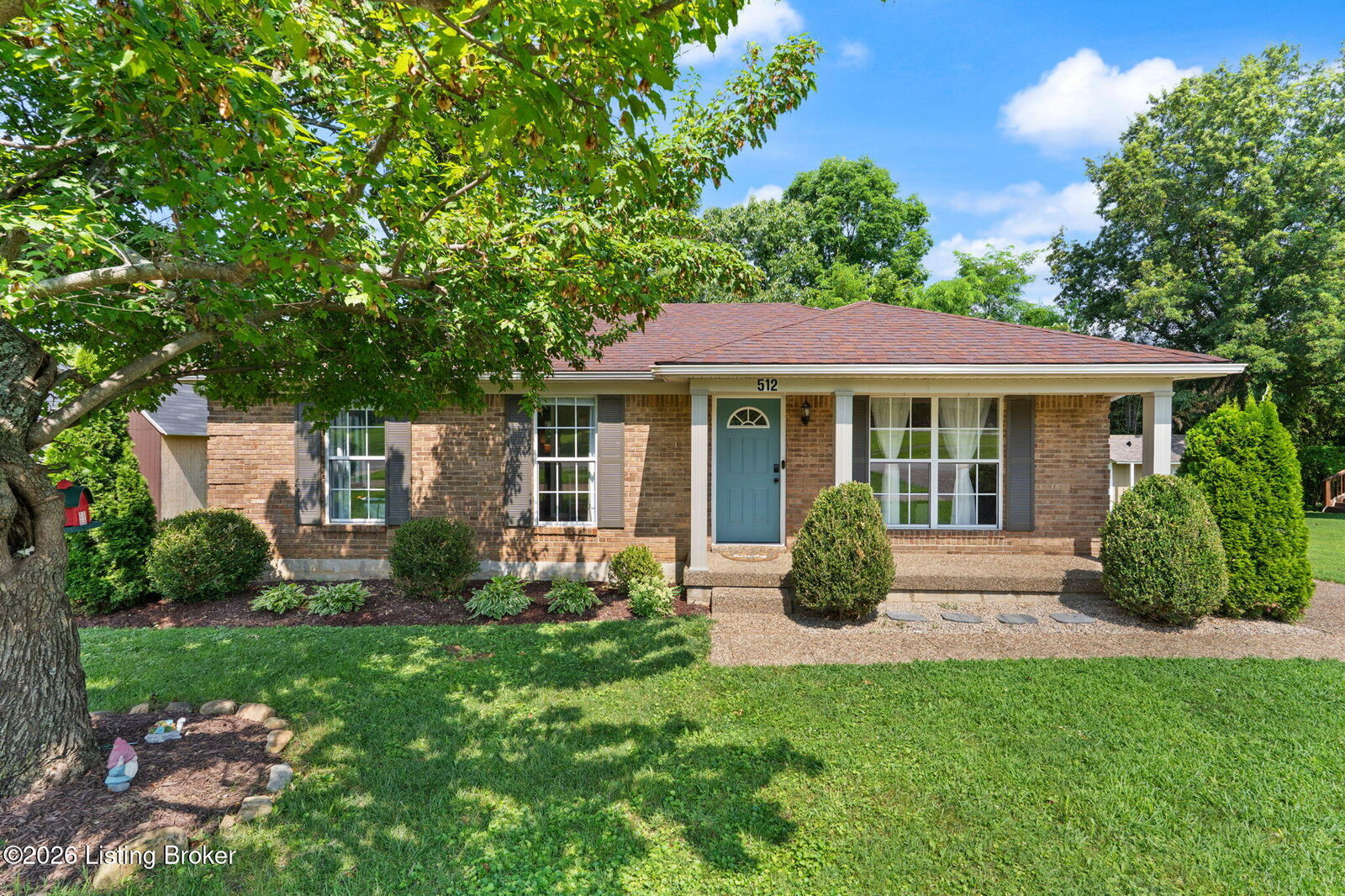 Property Photo: 512 Maplecrest Dr KY 40031