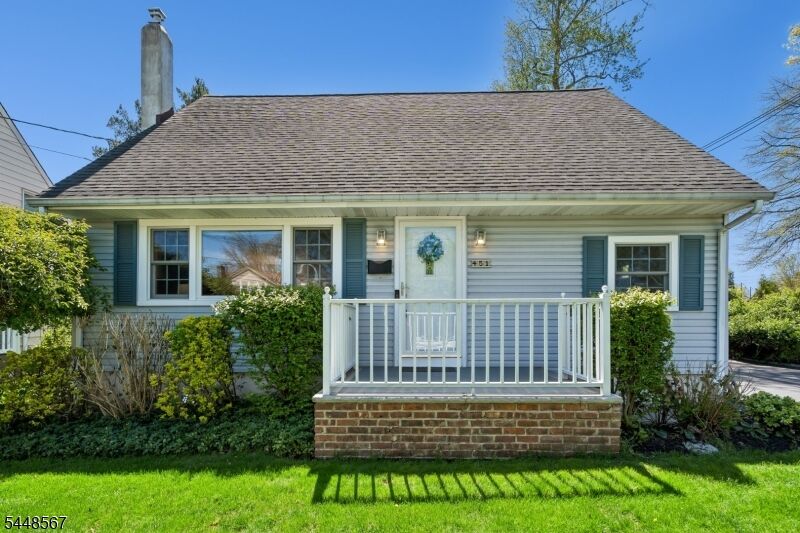 Property Photo:  451 Pine Ave  NJ 07027 