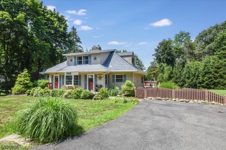 Property Photo:  39 Circle Ave  NJ 07470 