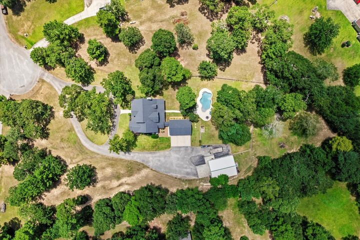Property Photo: 22 Wellesly Court TX 77355