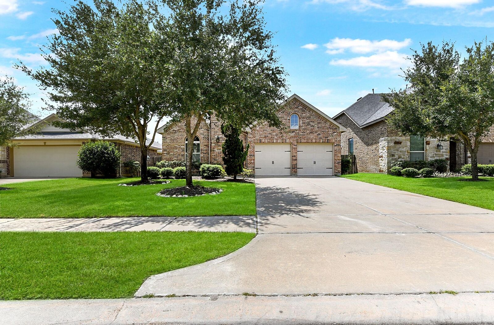 Property Photo:  2226 Falcon Brook Drive  TX 77494 