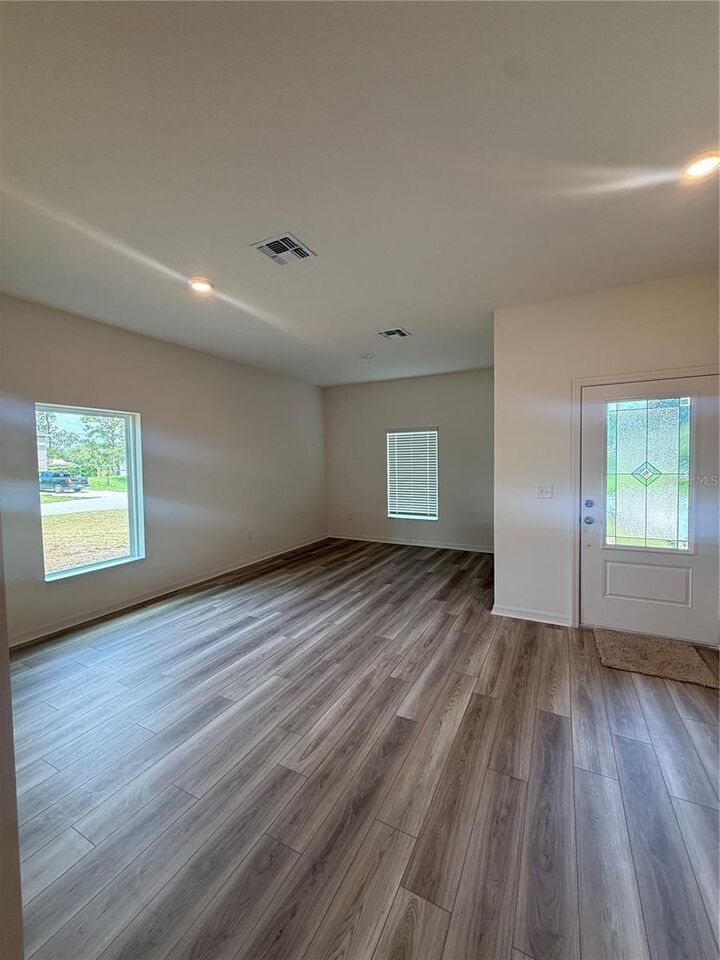 Property Photo:  2921 Garret Street  FL 32738 