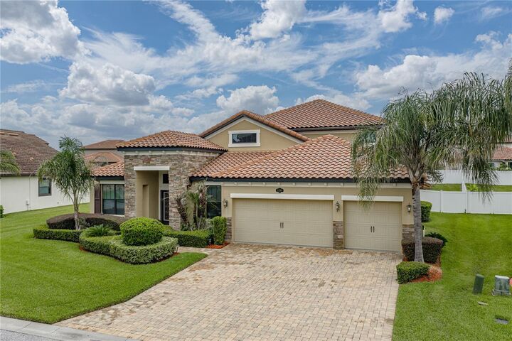 Property Photo:  1894 Via Lago Drive  FL 33810 