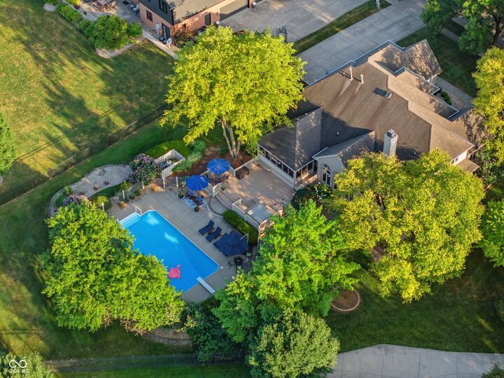 Property Photo:  3750 Eagle Crest Court  IN 46143 
