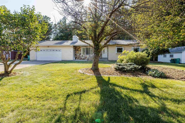 Property Photo: 909 N Chilson Street MI 48706