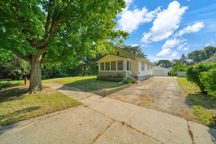 Property Photo:  615 N Pleasant Street  MI 49202 
