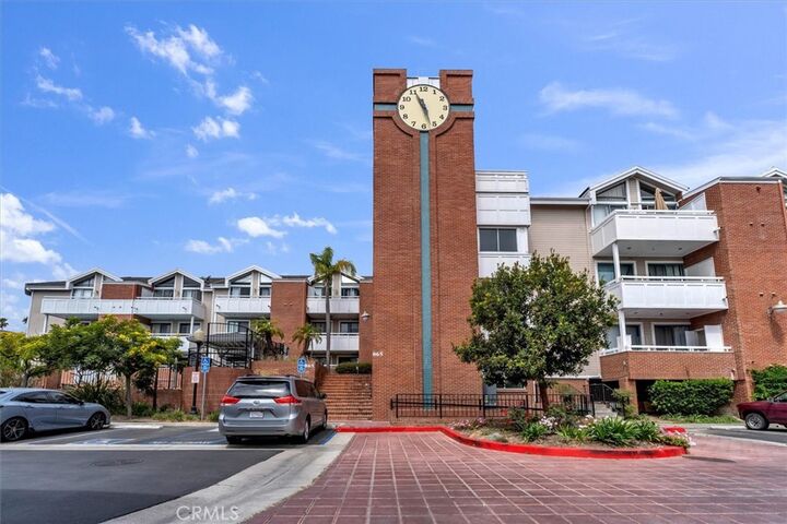 Property Photo: 865 S B Street G1 CA 93030