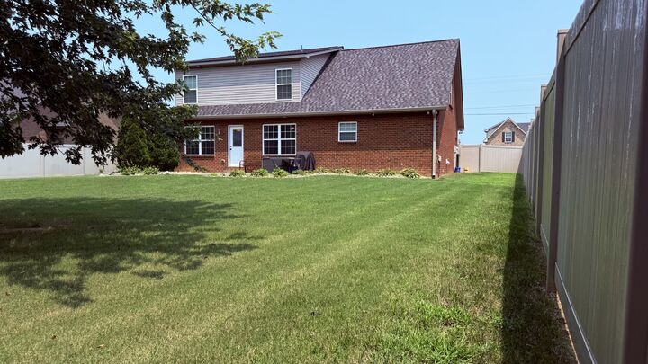 Property Photo:  2409 Auldridge Dr  TN 37037 