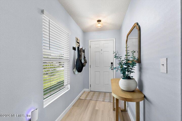 Property Photo: 8148 Meadow Walk Lane FL 32256