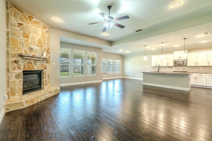 Property Photo: 2025 Plamera Lane TX 76131