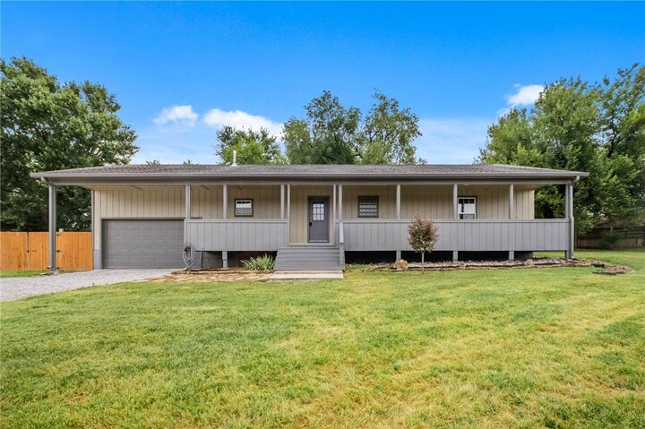 Property Photo:  1707 Ladelle Avenue  AR 72745 