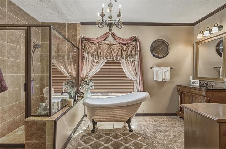 Property Photo: 19704 Harness Court OK 73012