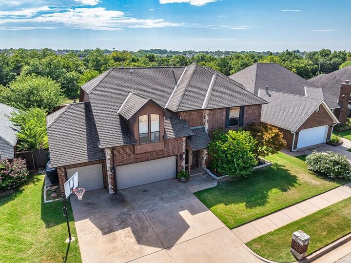 Property Photo: 19704 Harness Court OK 73012