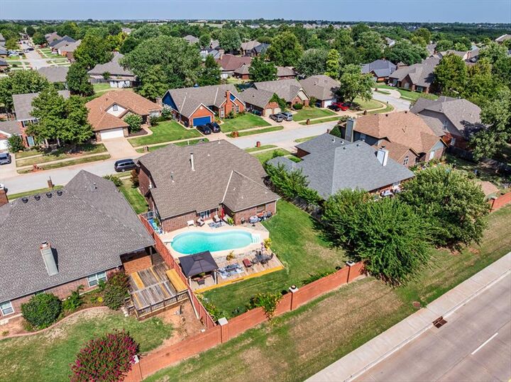 Property Photo:  19704 Harness Court  OK 73012 