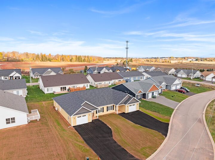 Property Photo:  27 Loggie Drive  PE C1N 0N9 