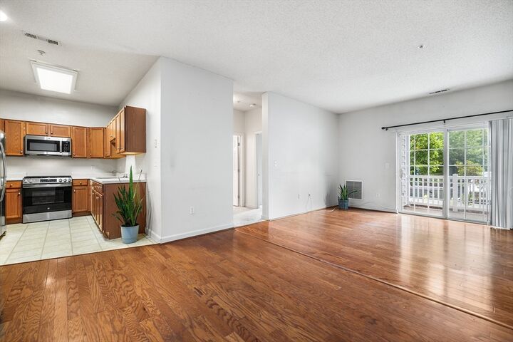 Property Photo:  21 Hampshire Road 105  MA 01844 