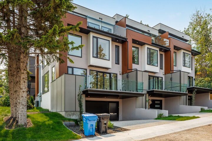 Property Photo: 2703 Erlton Street SW 1 AB T2S 2W4