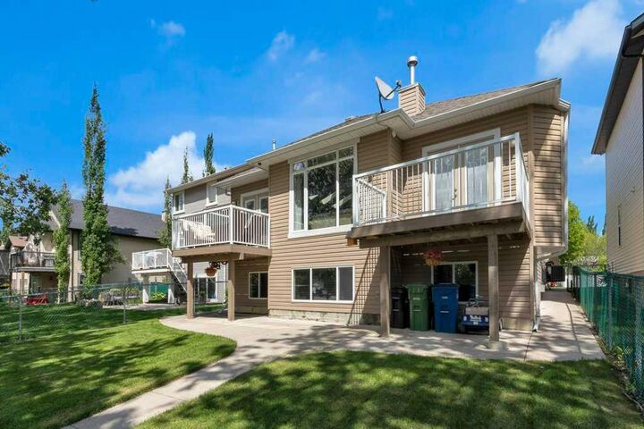 Property Photo: 9 Tanner Close SE AB T4A 2E8