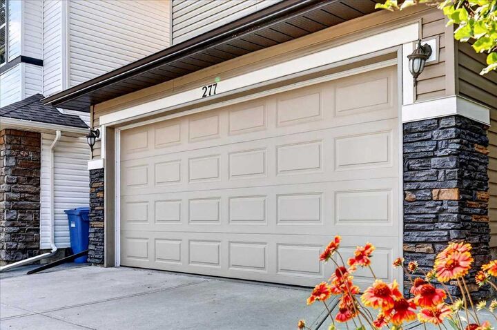 Property Photo: 277 Evermeadow Avenue SW AB T2Y 0C5