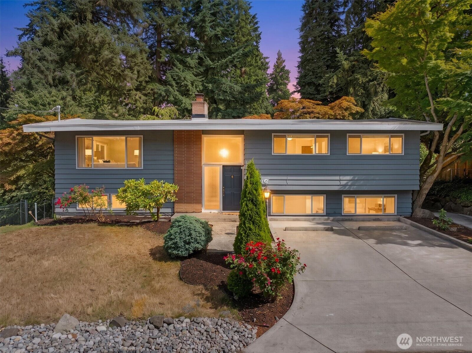 Property Photo:  18416  16th Avenue NE  WA 98155 
