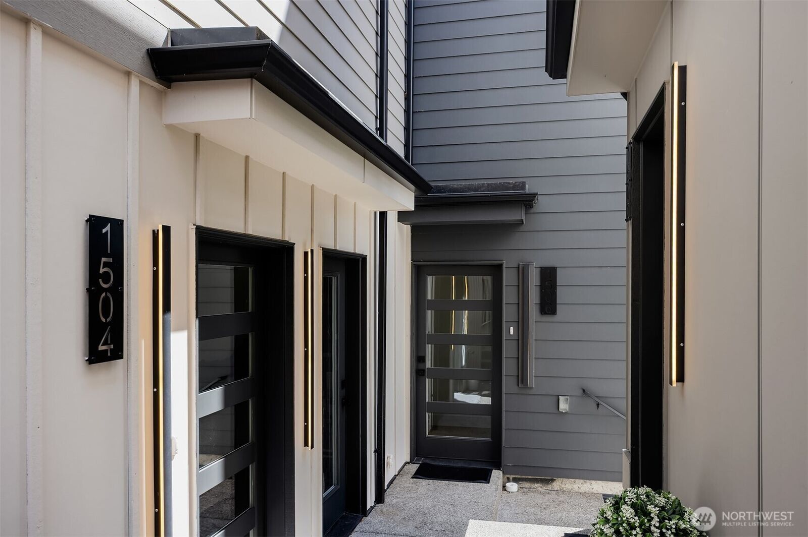 Property Photo: 1504 N 100th Street WA 98133