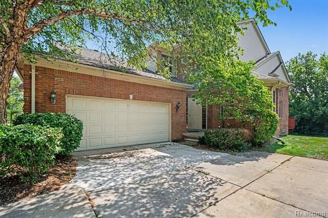 Property Photo: 1028 Maya Court Unit MI 48085