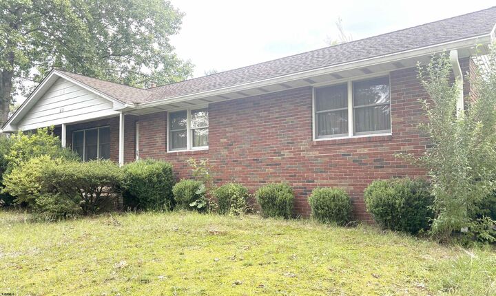 Property Photo:  718 Union Road  NJ 08037 
