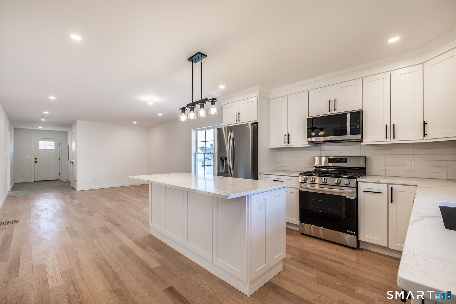 Property Photo:  330 Pleasantview Avenue First Floor  CT 06606 