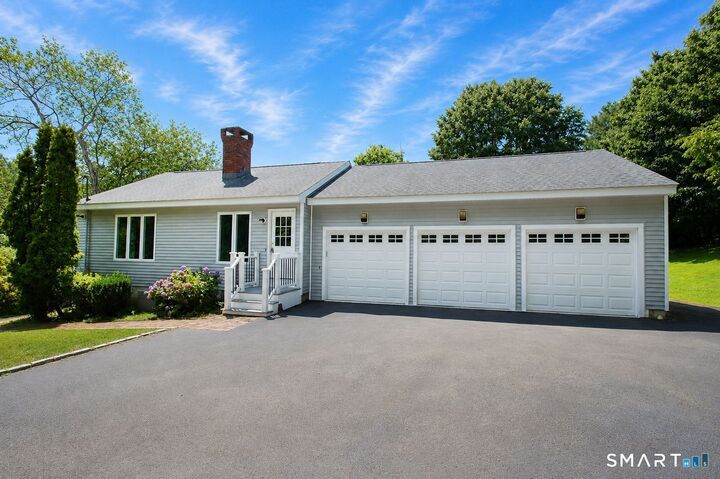 Property Photo: 328 Saybrook Road CT 06477