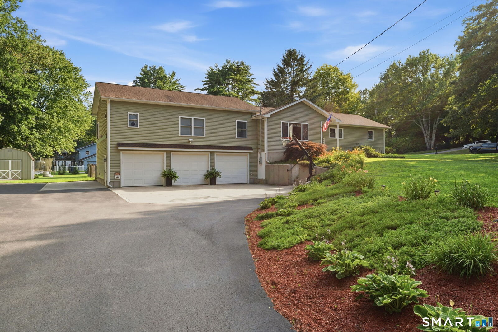 Property Photo:  415 Jerusalem Road  CT 06280 