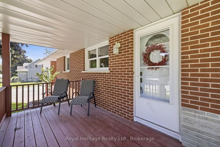 Property Photo: 12 Simcoe Street ON L1M 1B2